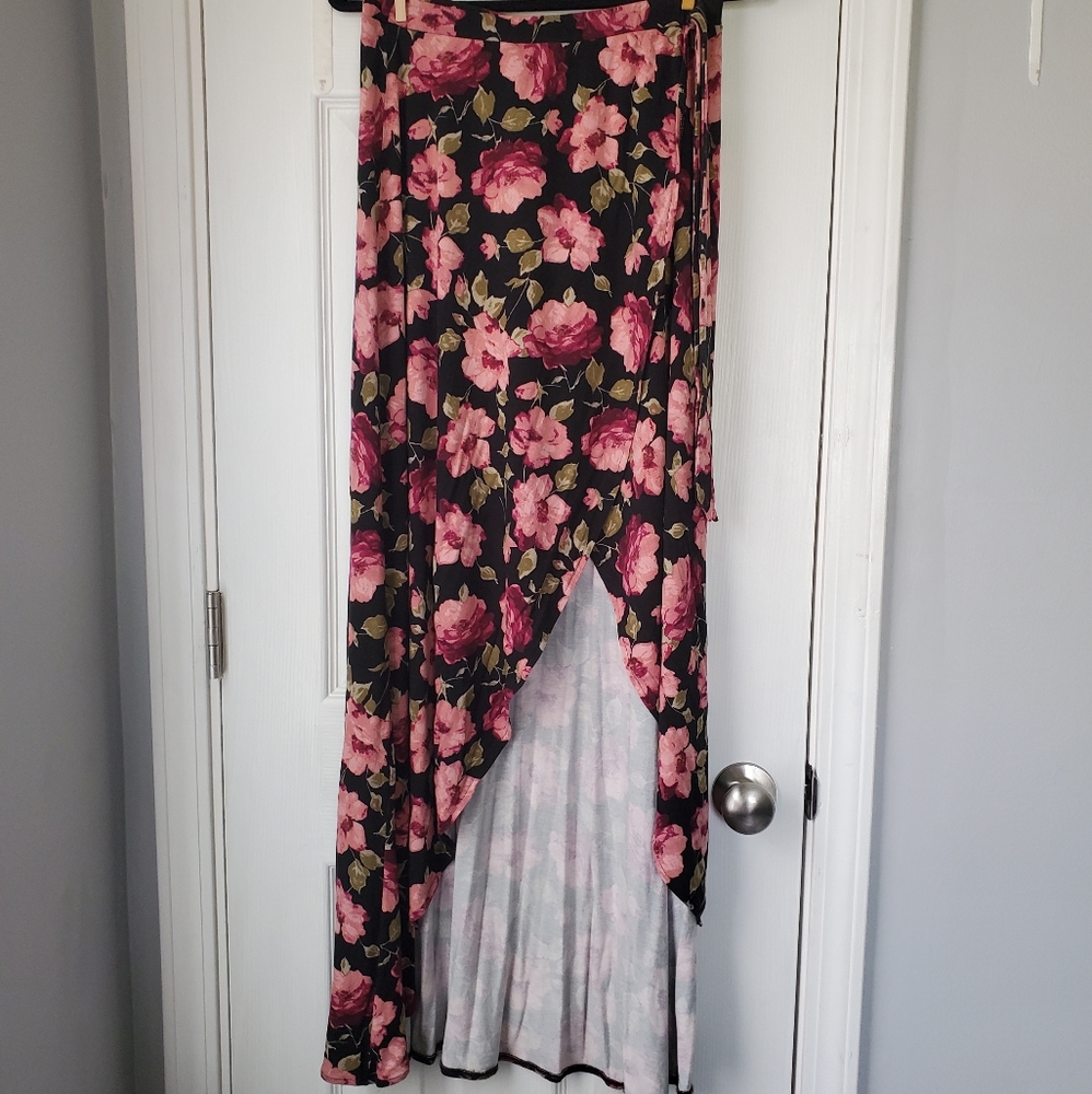 American Eagle High-low floral maxi skirt